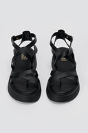 Estil - Toe Ring Platform Sandals - Black Matte