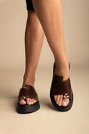 Estil - Toe Ring Platform Sandals - Brown Matte
