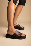 Estil - Toe Ring Platform Sandals - Brown Matte