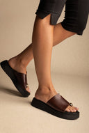 Estil - Toe Ring Platform Sandals - Brown Matte