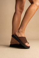 Estil - Toe Ring Platform Sandals - Brown Suede