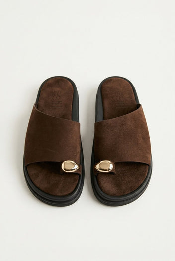 Estil - Toe Ring Platform Sandals - Brown Suede