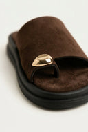 Estil - Toe Ring Platform Sandals - Brown Suede