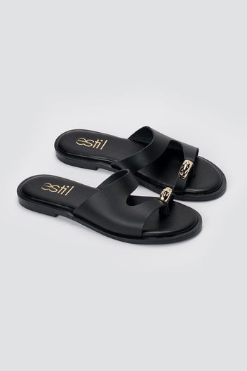Estil - Toe Ring Sandals - Black Matte
