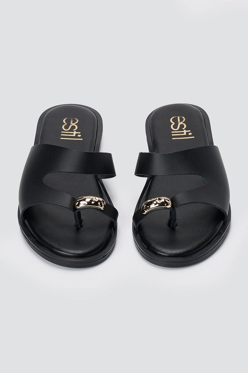 Estil - Toe Ring Sandals - Black Matte