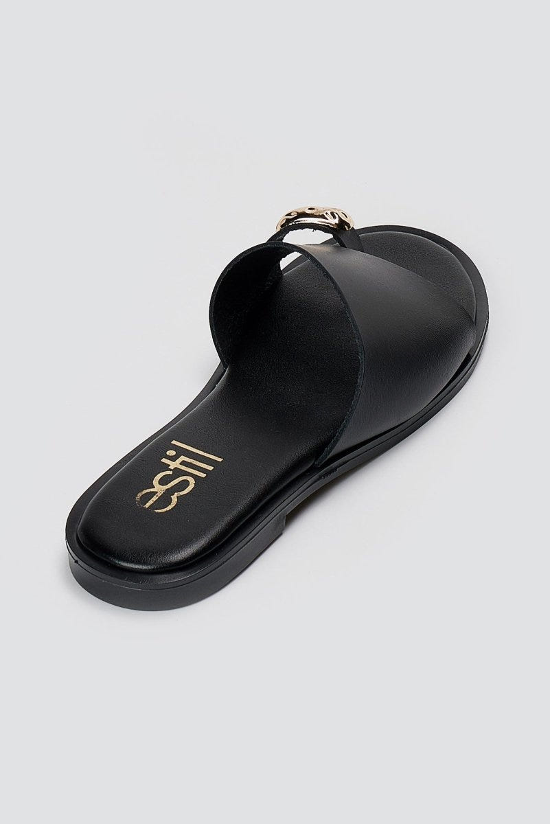 Estil - Toe Ring Sandals - Black Matte