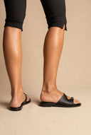 Estil - Toe Ring Sandals - Black Matte