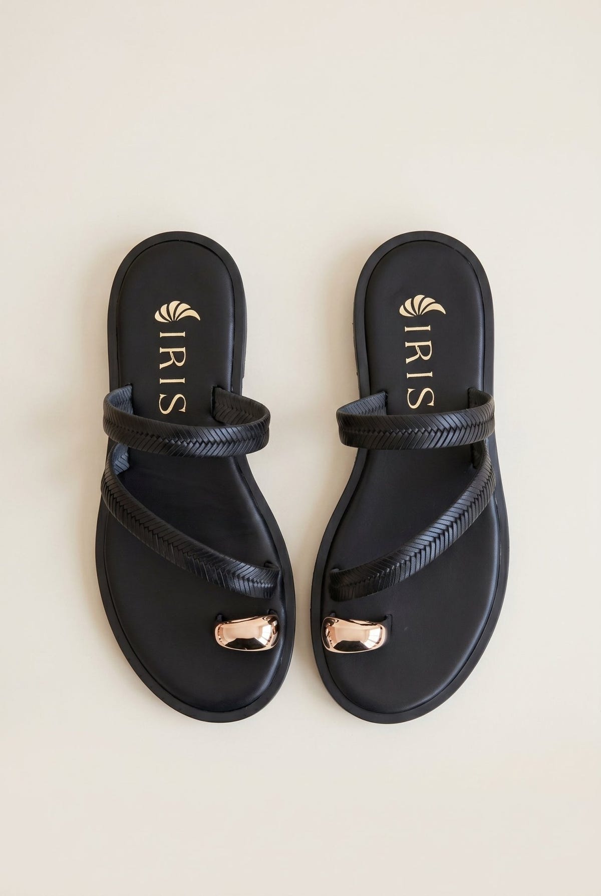 IRIS - Toe Ring Sandals Braided Straps - Black Matte