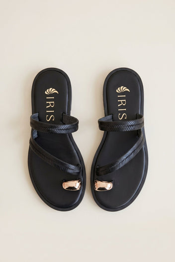 IRIS - Toe Ring Sandals Braided Straps - Black Matte