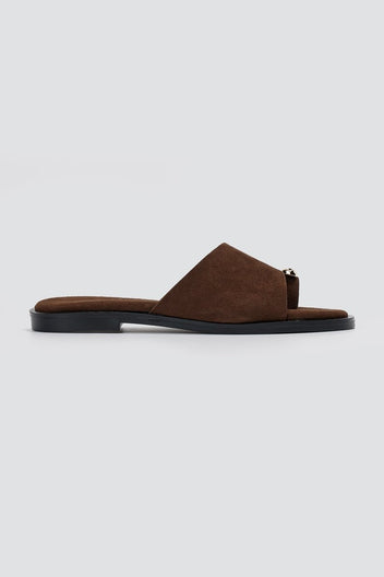 Estil - Toe Ring Sandals - Brown Suede