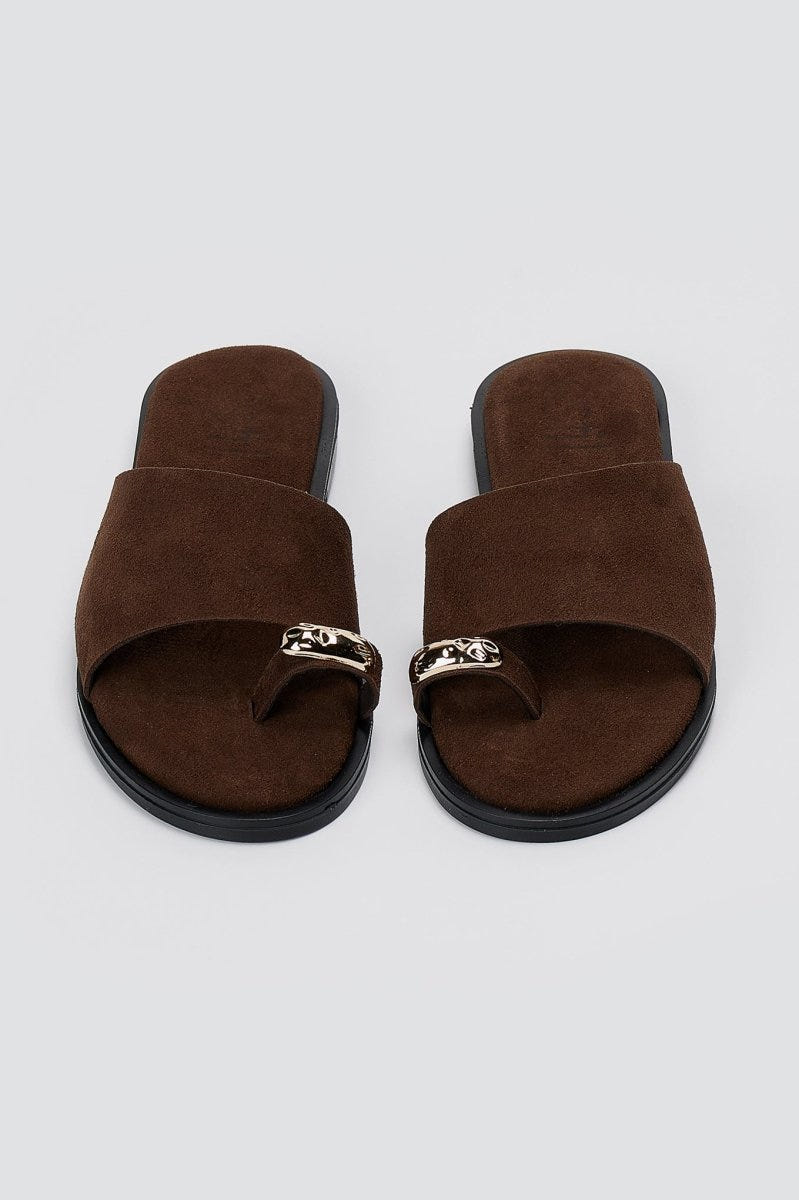 Estil - Toe Ring Sandals - Brown Suede