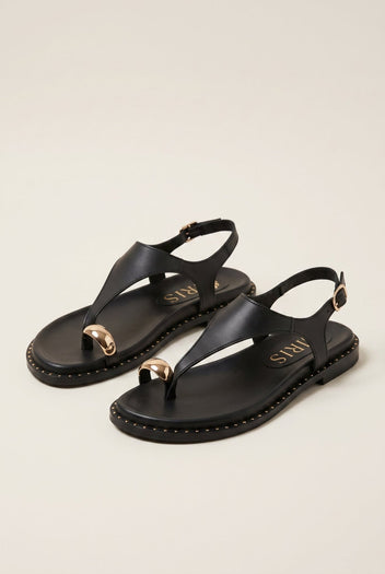 IRIS - Toe Ring Sandals Buckle Strap - Black Matte