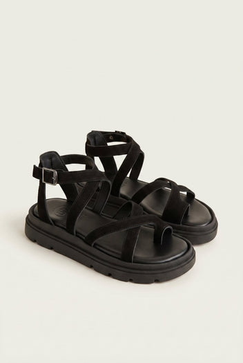TFP - Toe Ring Sandals Crossover - Black Suede