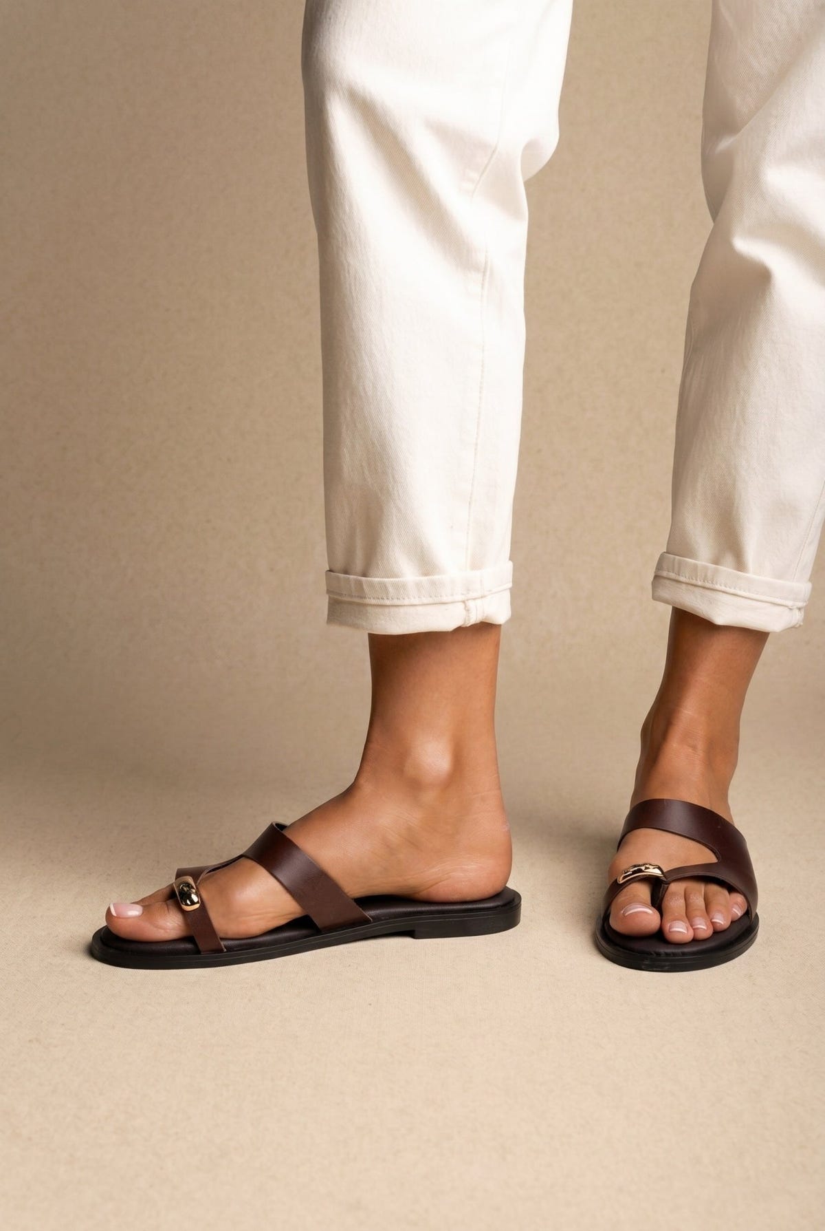Estil - Toe Ring Sandals - Dark Brown Matte