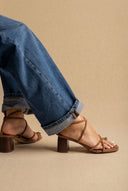 ERYNN - Toe Ring Sandals Low Block Heel - Tan Suede