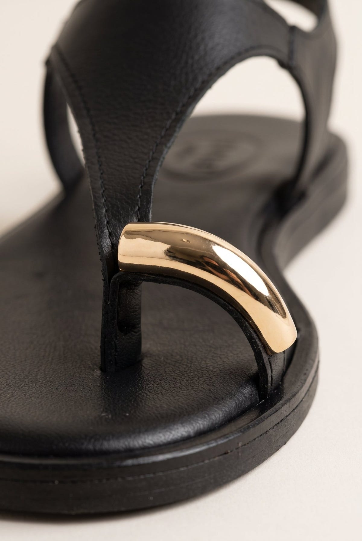 TFP - Toe Ring Sandals Metal Detail - Black Matte