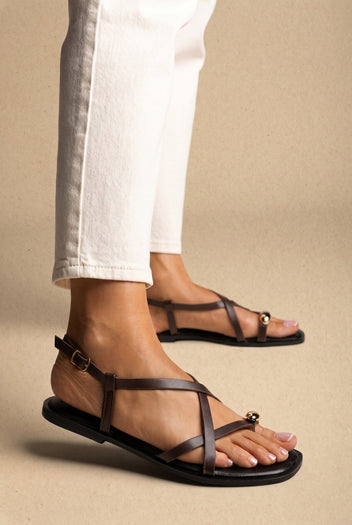 ERYNN - Toe Ring Sandals Metal Detail - Dark Brown Matte