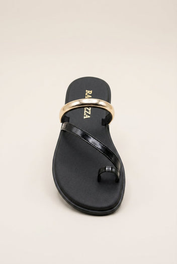 RAGAZZA - Toe Ring Sandals Patent - Black Patent