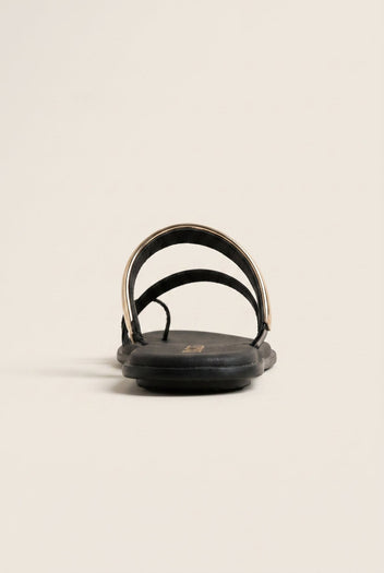 RAGAZZA - Toe Ring Sandals Patent - Black Patent