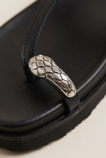 ATENEO - Toe Ring Sandals T - Strap - Black Matte