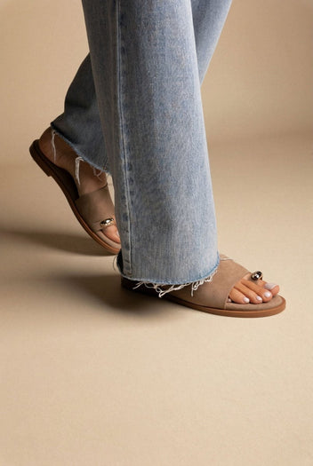 Estil - Toe Ring Sandals - Taupe Suede