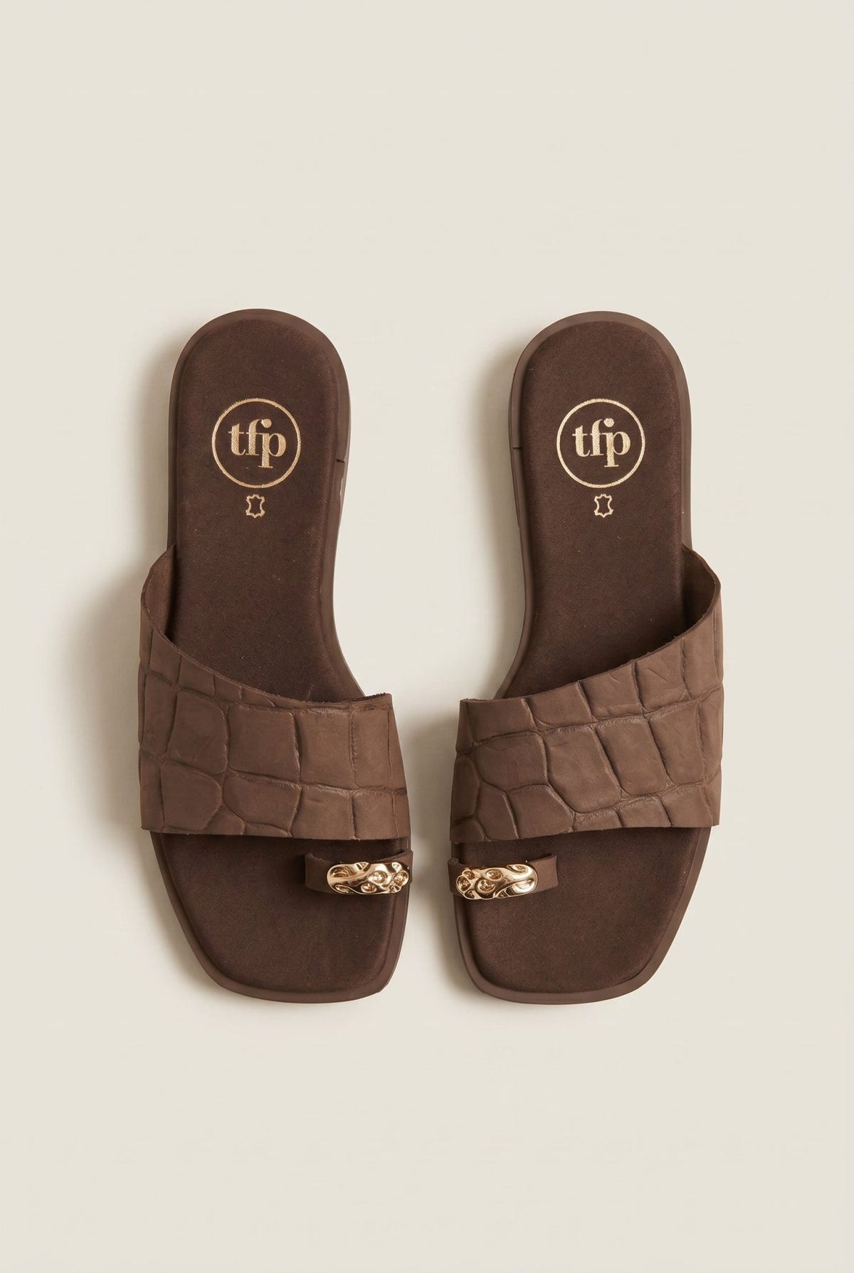 TFP - Toe Ring Sandals Wide Strap - Brown Croc