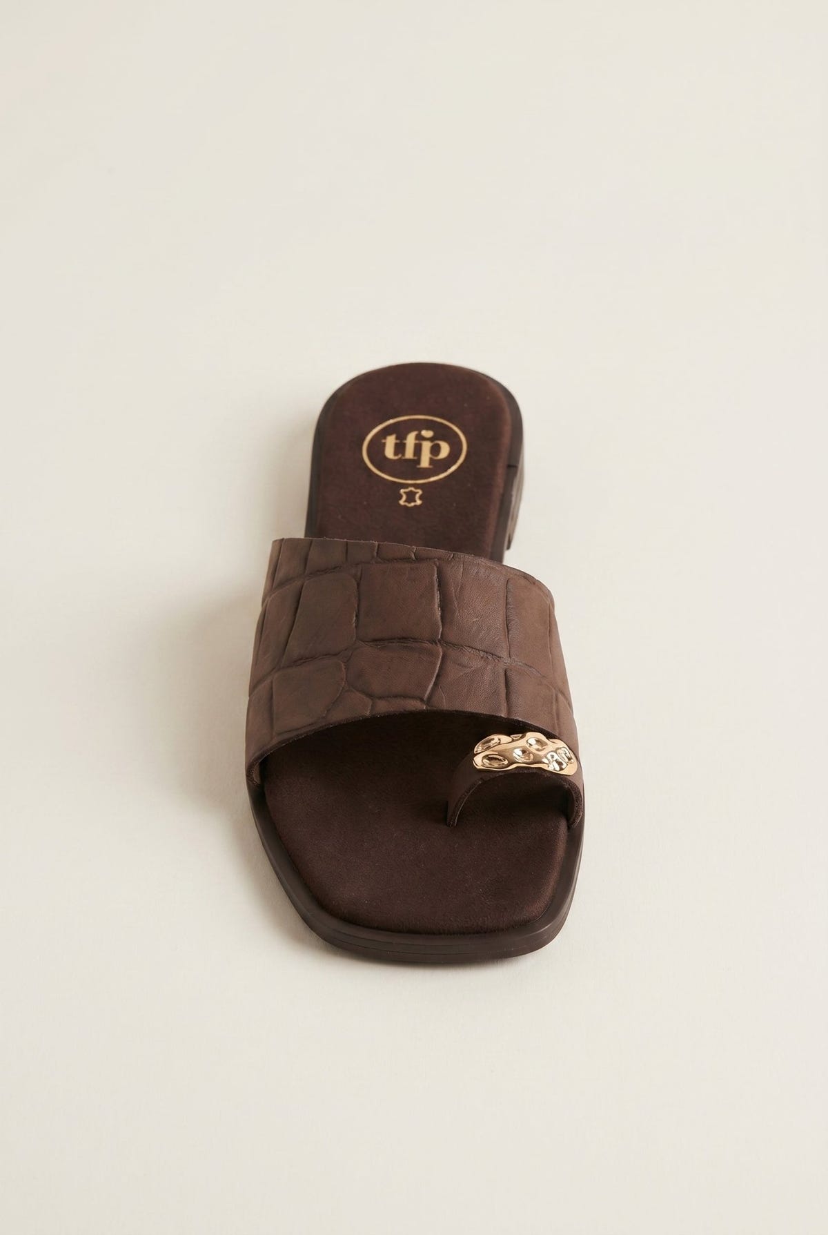 TFP - Toe Ring Sandals Wide Strap - Brown Croc