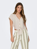Τοπ με δέσιμο και κουμπιά ONLY 15322270 - Μπεζ - thefashionproject.gr - ONLY