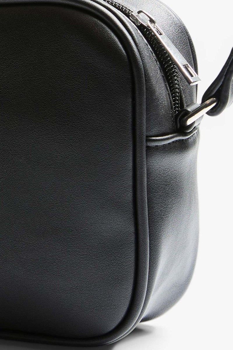 Τσάντα μικρή χιαστί Pieces - Μαύρο - thefashionproject.gr - PIECES