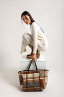 Τσάντα shopper με ύφασμα και print - Καφέ - thefashionproject.gr - ALEX - MAX
