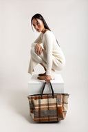 Τσάντα shopper με ύφασμα και print - Καφέ - thefashionproject.gr - ALEX - MAX