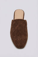 Ideal shoes - Woven Pointed Flat Mules - Brown Suede