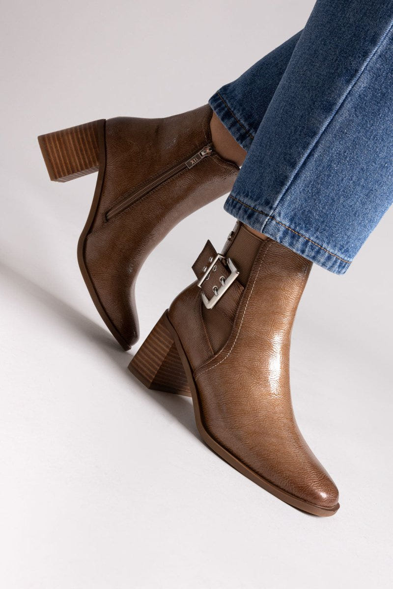 Xti 144315 Patent Ankle Boots with Buckle - Light Brown Patent - thefashionproject.gr - Xti Footwear
