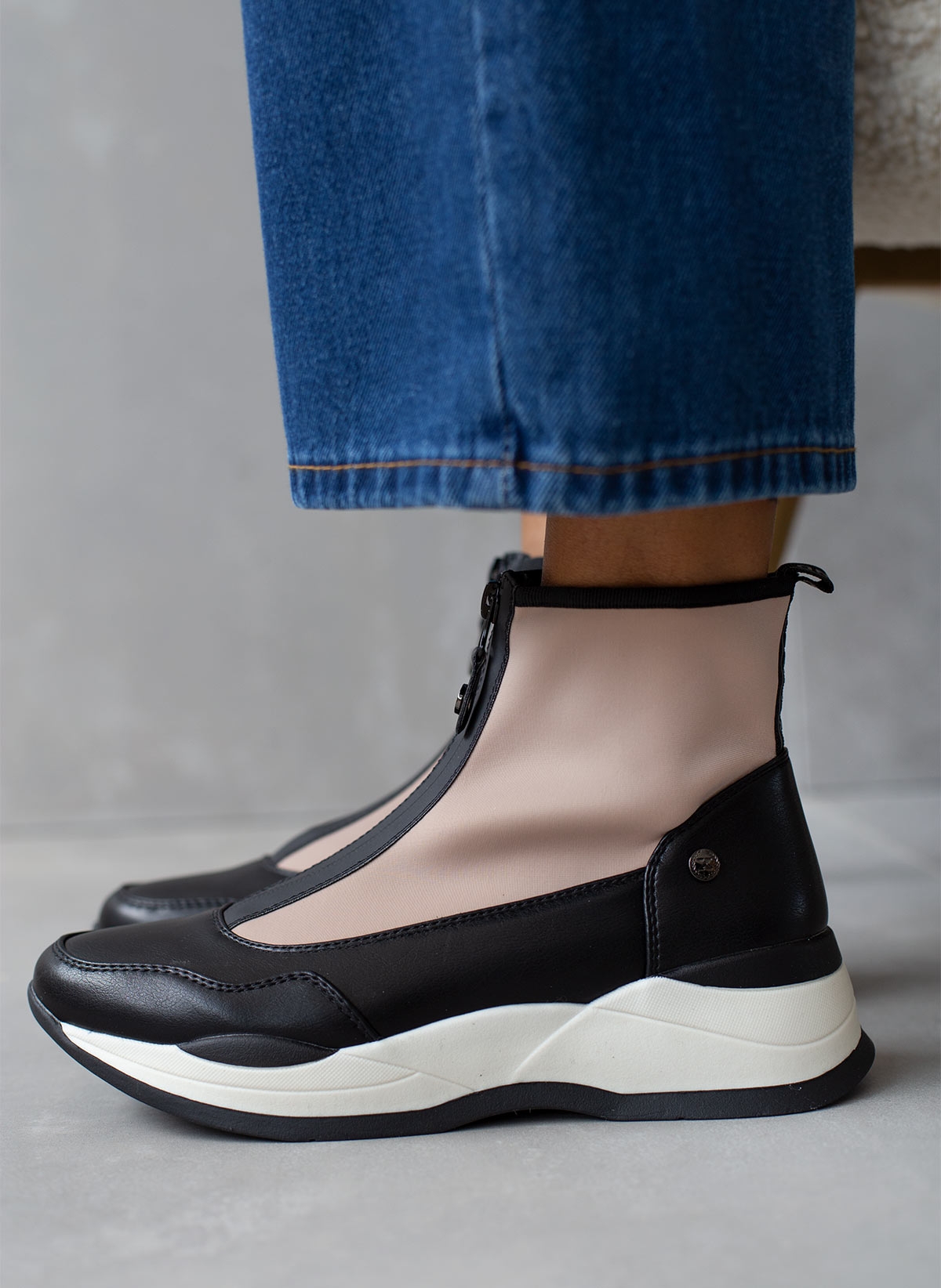 Sneakers μποτάκια Xti 140501 – Μαύρο/Μπεζ
