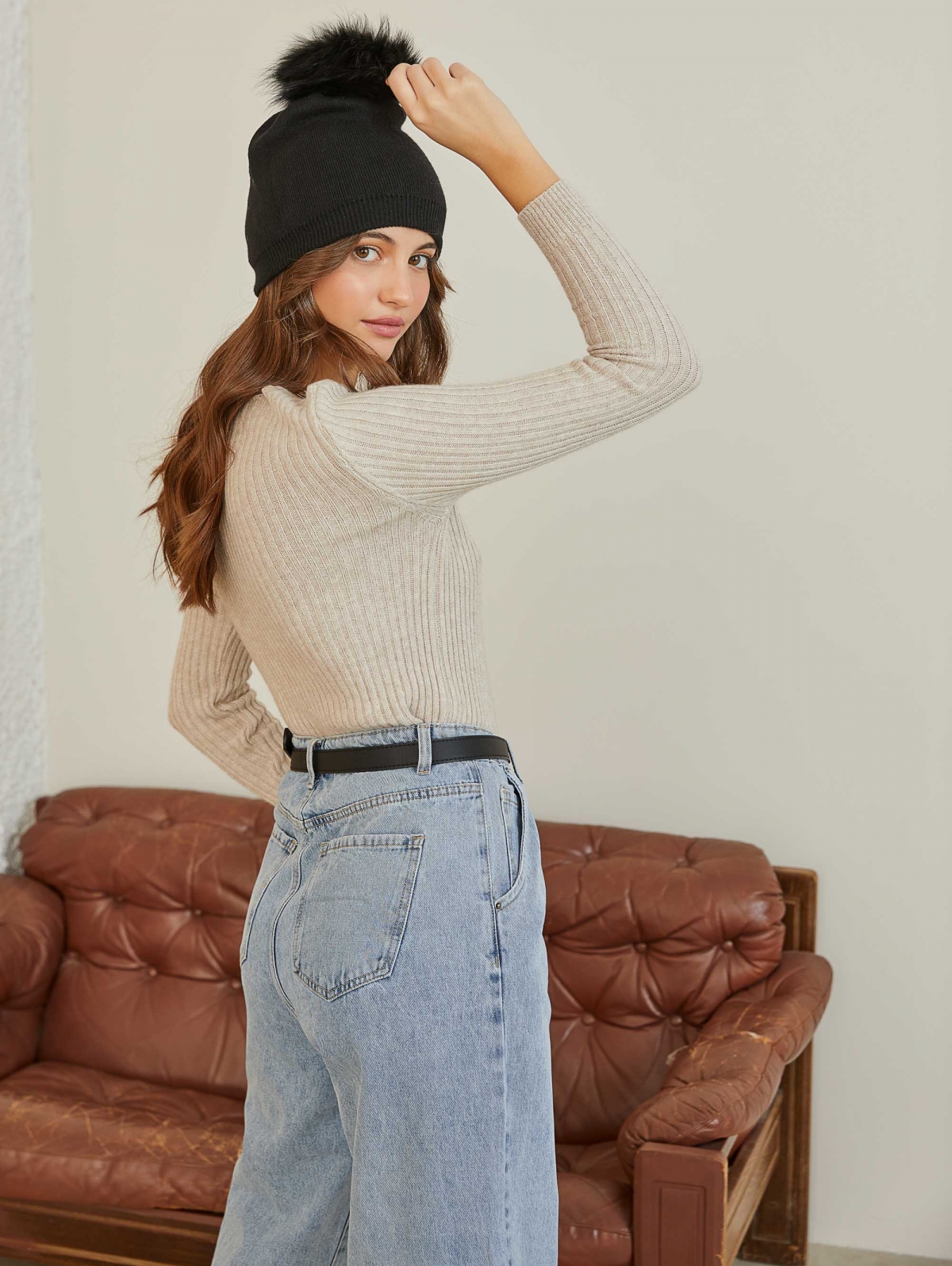 The Fashion Project Basic πλεκτός σκούφος με pon pon - Μαύρο