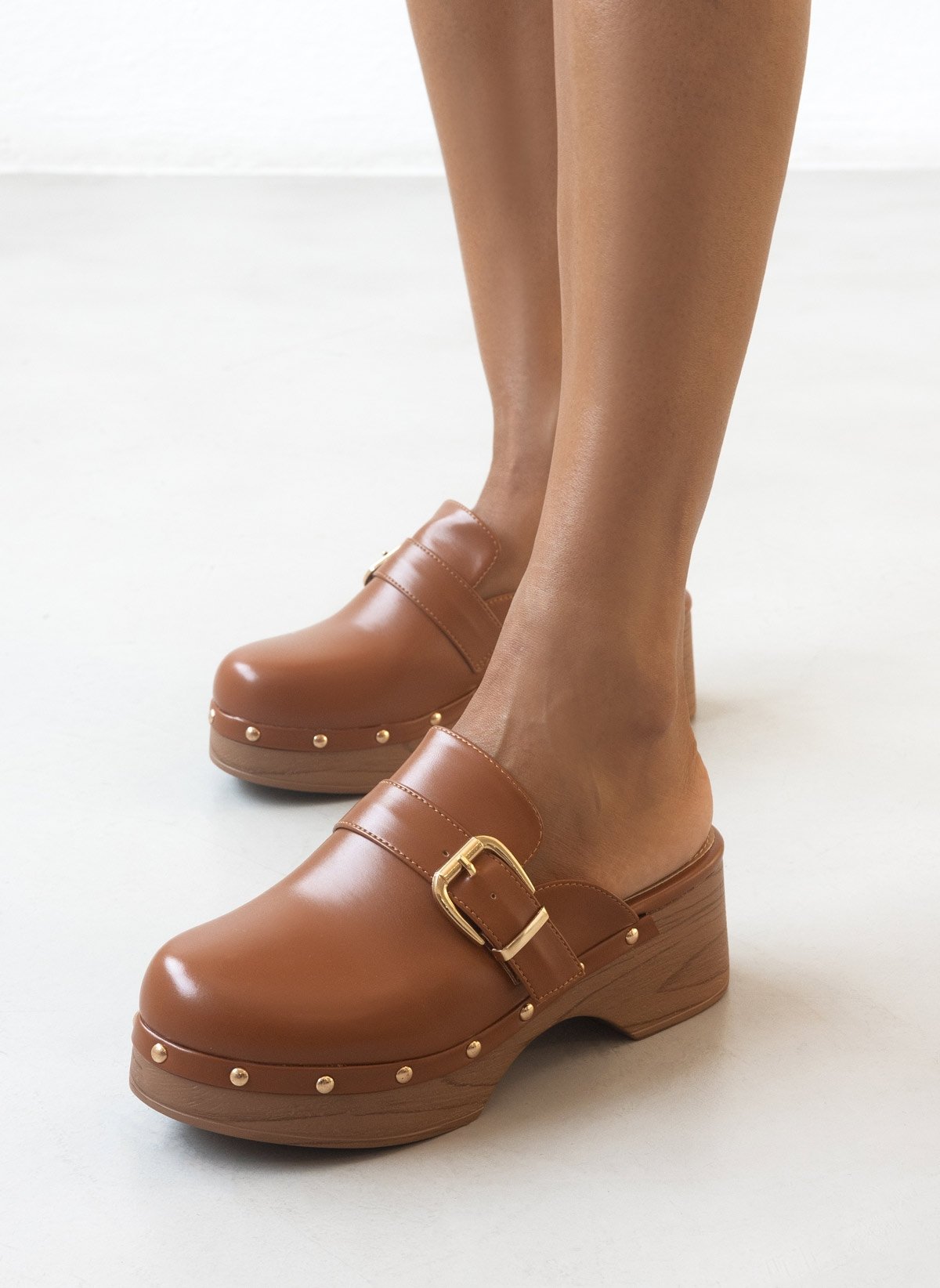 Ideal shoes Clogs με τοκά και τρουκς - Ταμπά