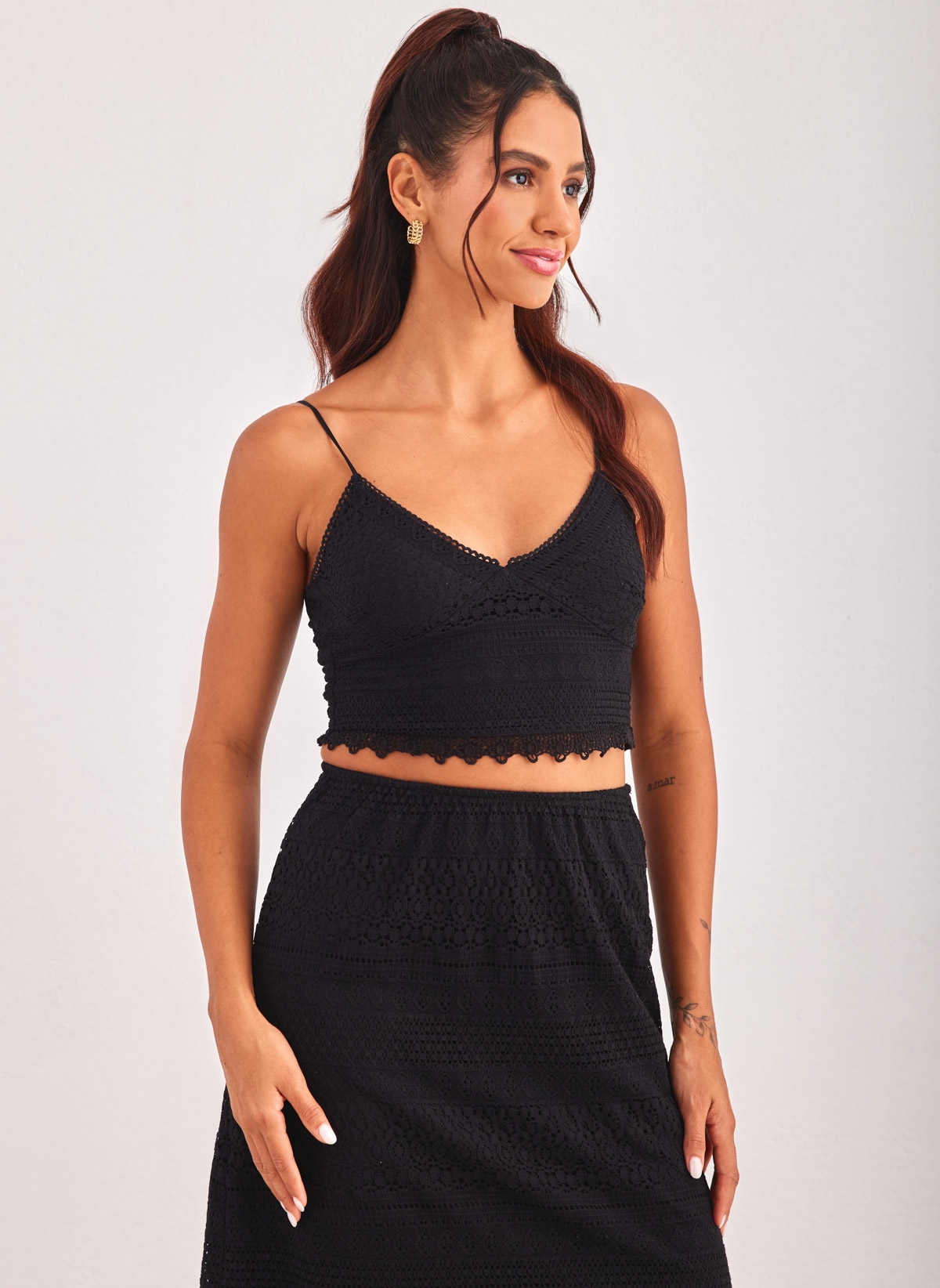 Crop top με δαντέλα VERO MODA 10272481 - Μαύρο φωτογραφία
