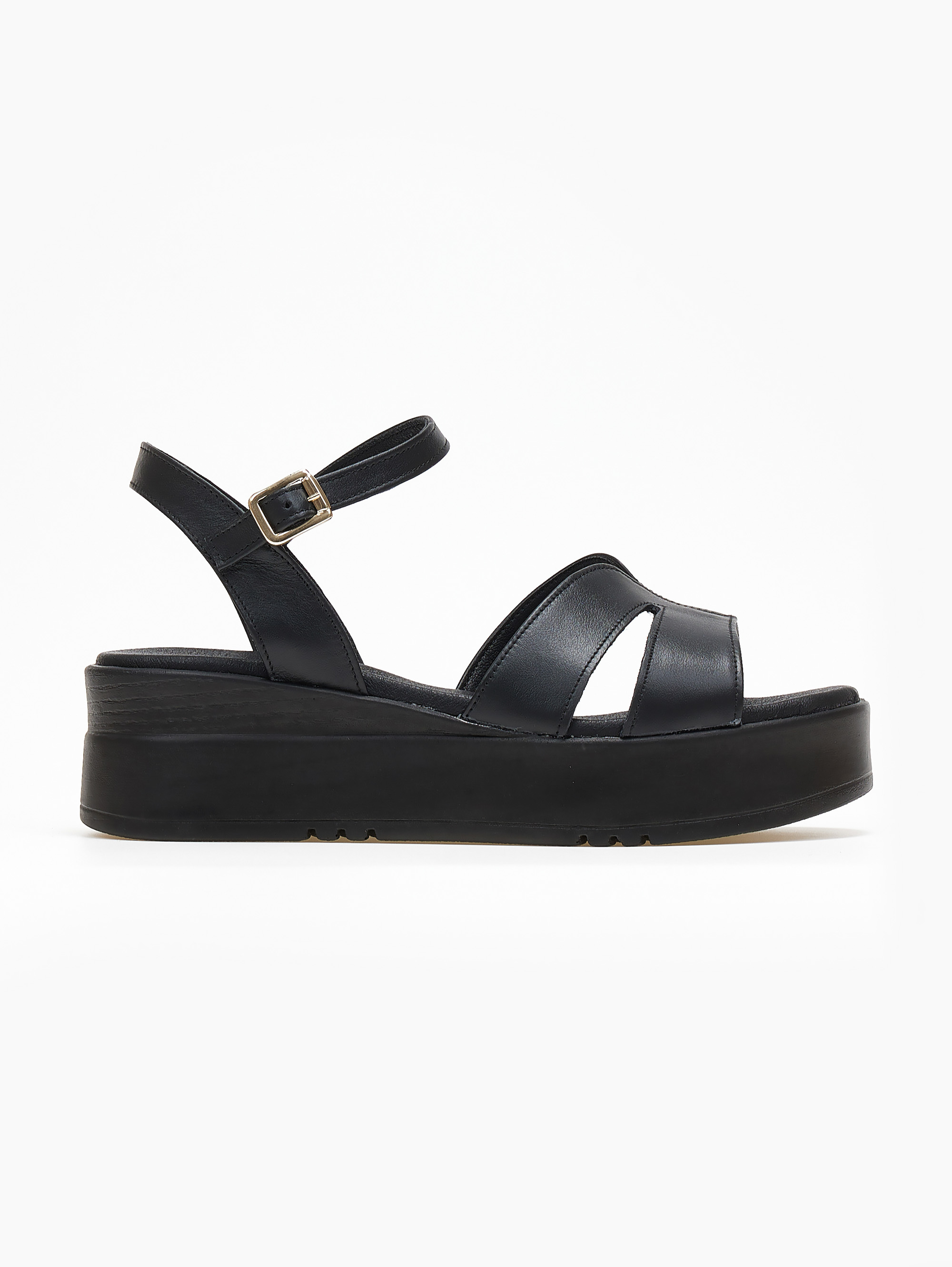 Flatforms δερμάτινα με ανοίγματα στη φάσα tfp – Μαύρο