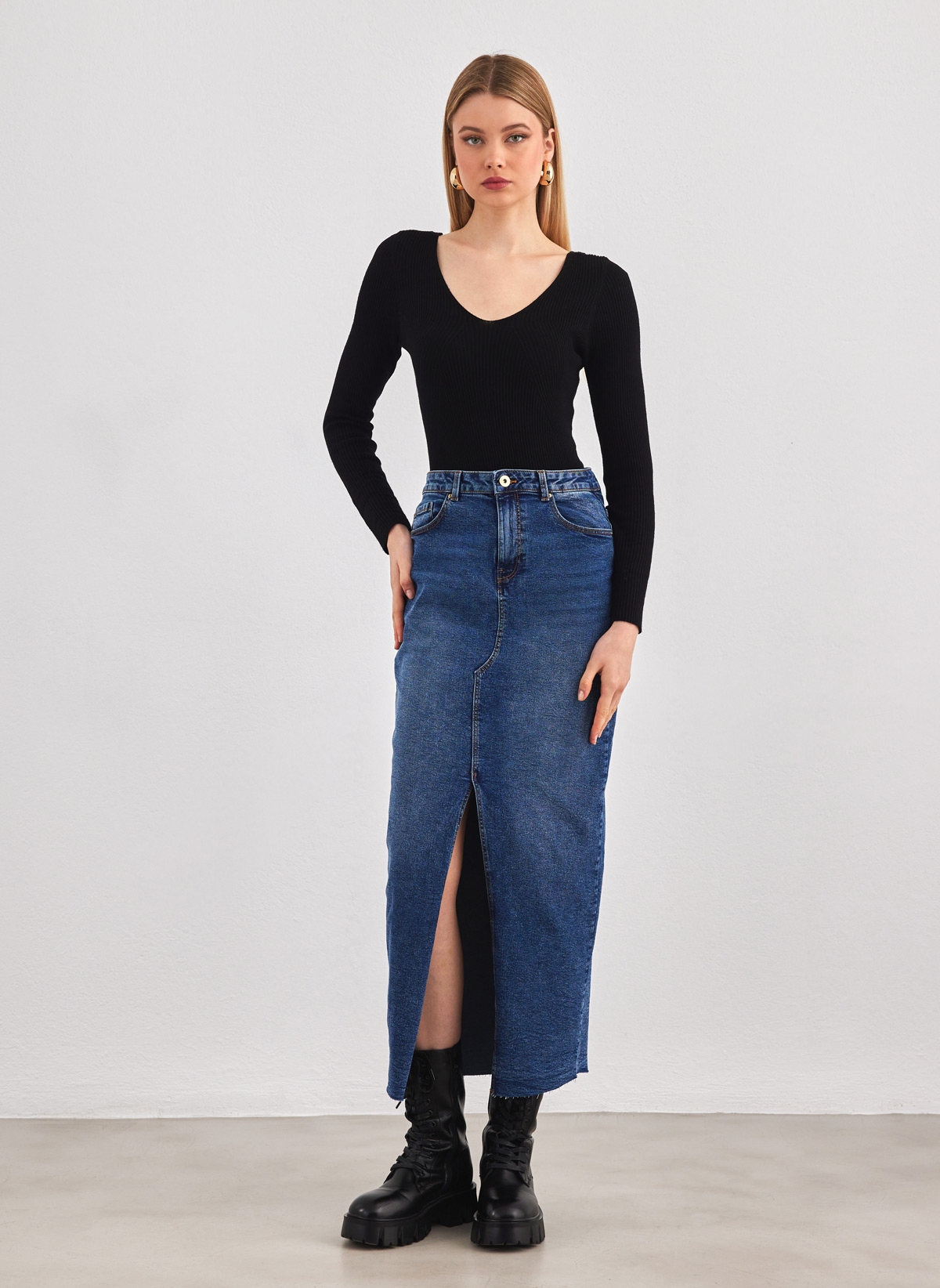 Φούστα μίντι τζιν με σκίσιμο PIECES 17150234 - Μπλε denim φωτογραφία