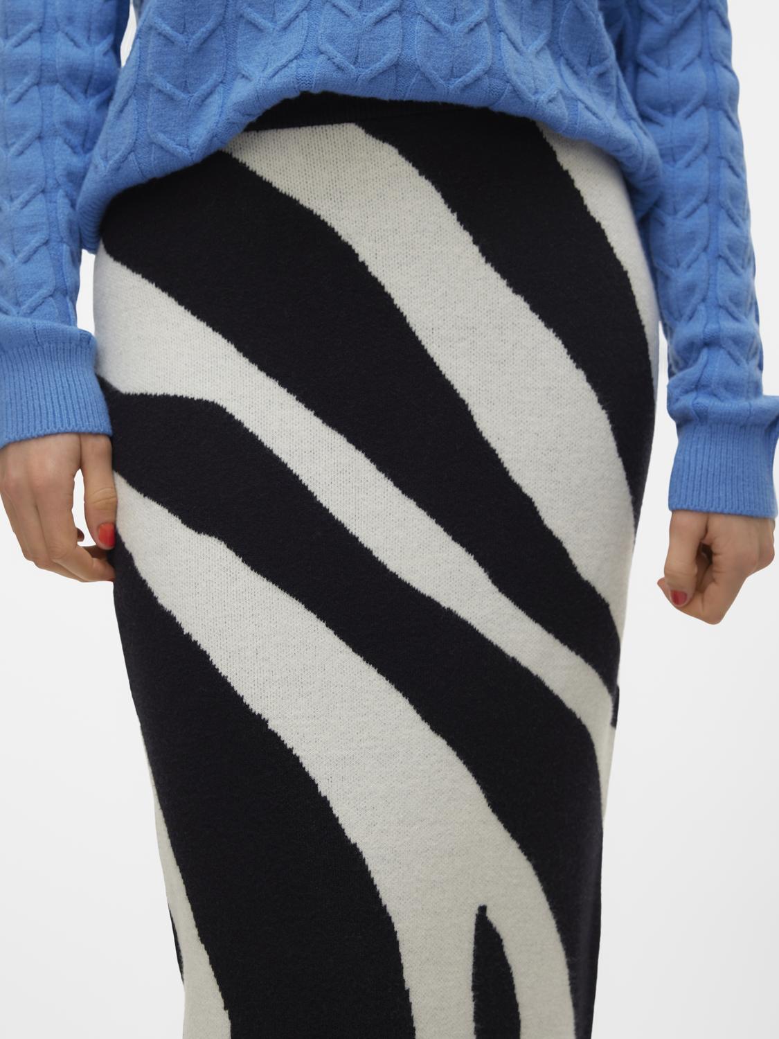 Φούστα πλεκτή με print Vero Moda 10310689 - Λευκό/Μαύρο φωτογραφία
