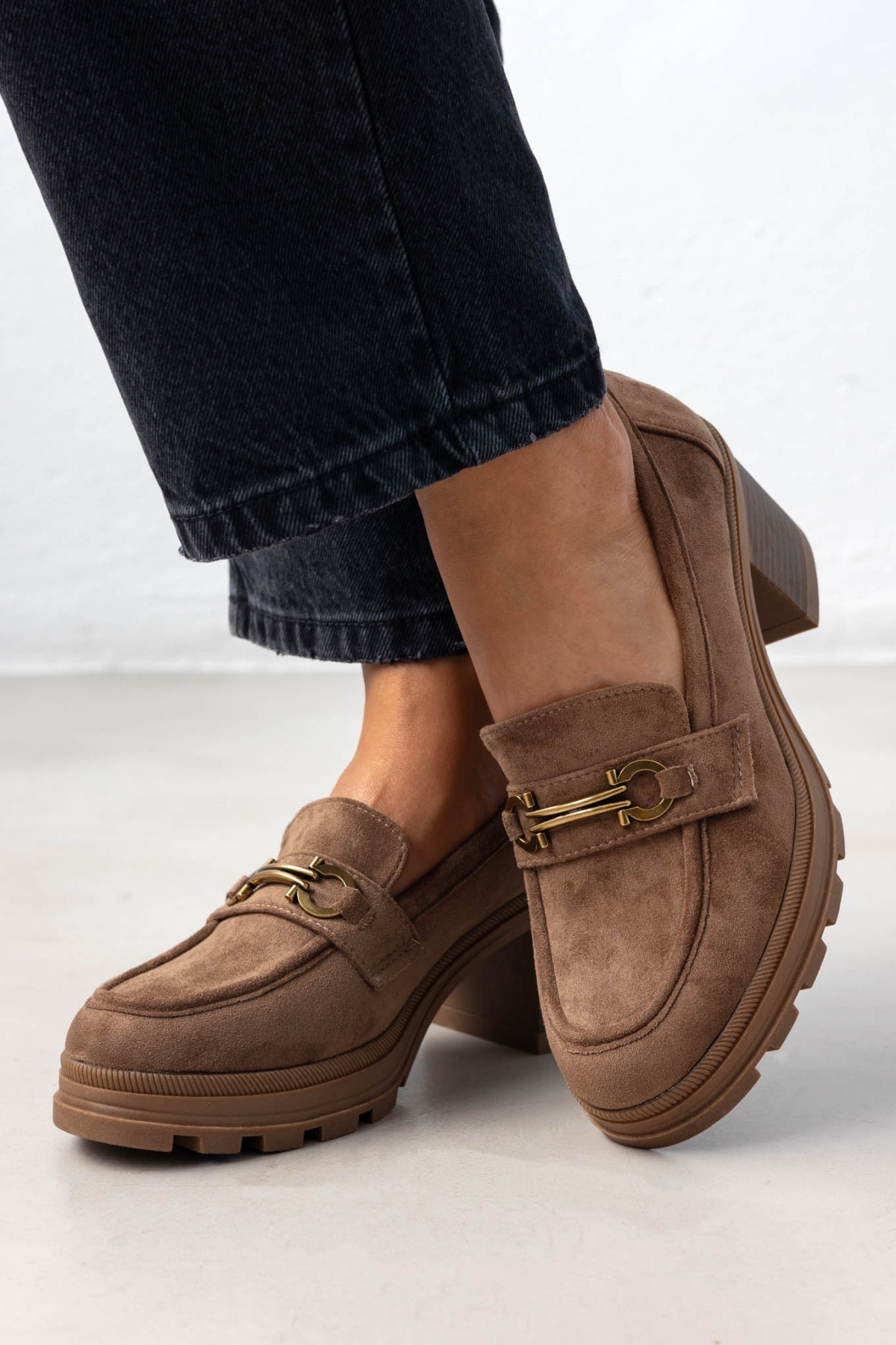 Ideal shoes Loafers chunky suede - Τάουπε