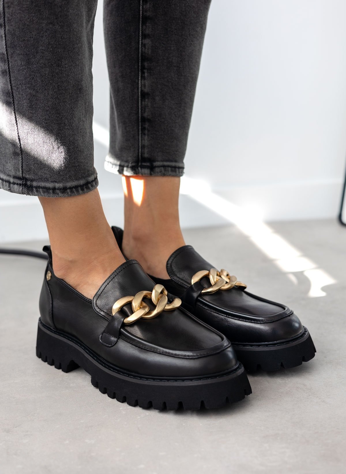 CARMELA Loafers chunky δερμάτινα Carmela 161061 - Μαύρο