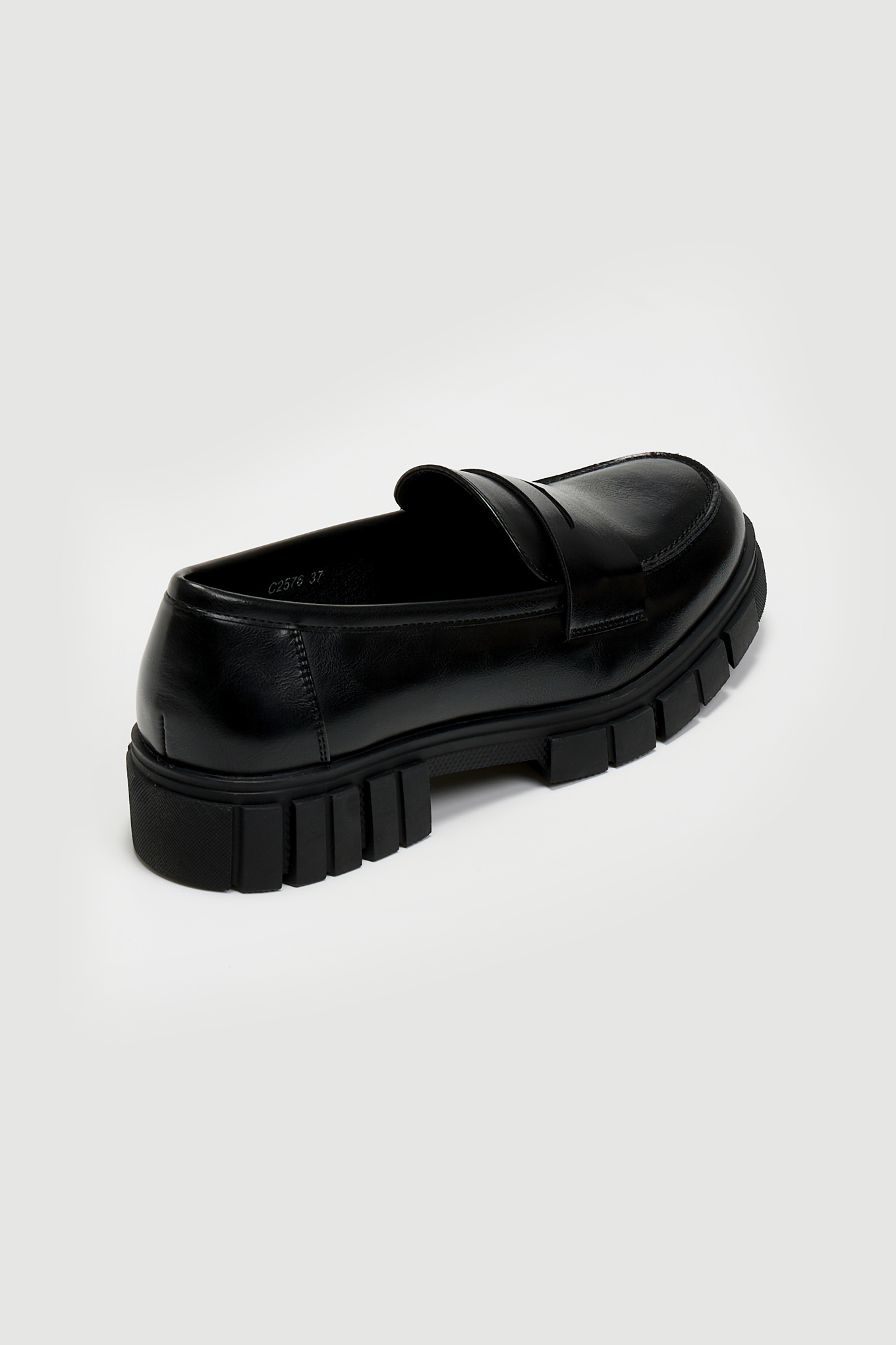 Loafers με chunky σόλα - Μαύρο φωτογραφία