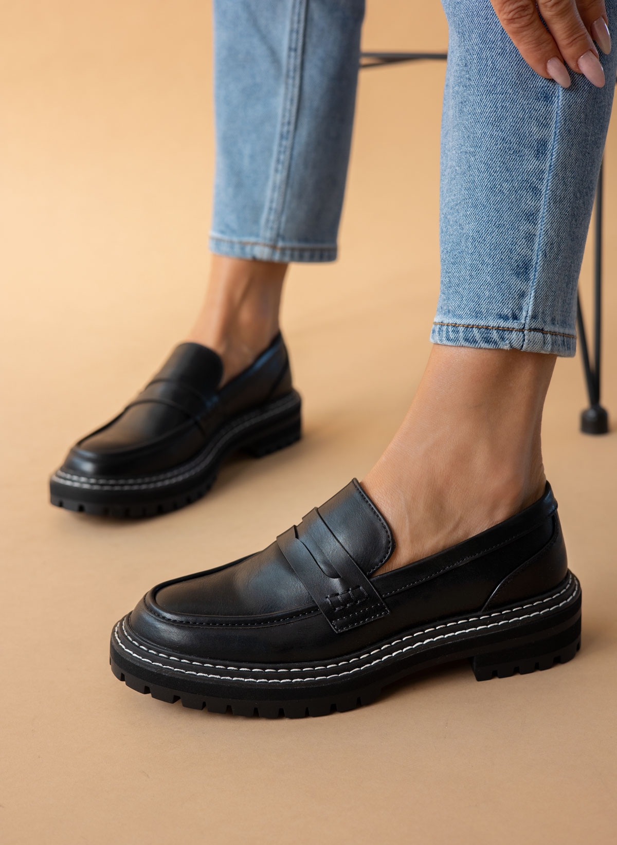 Loafers με διπλή εξωτερική ραφή 15271655 - Μαύρο φωτογραφία