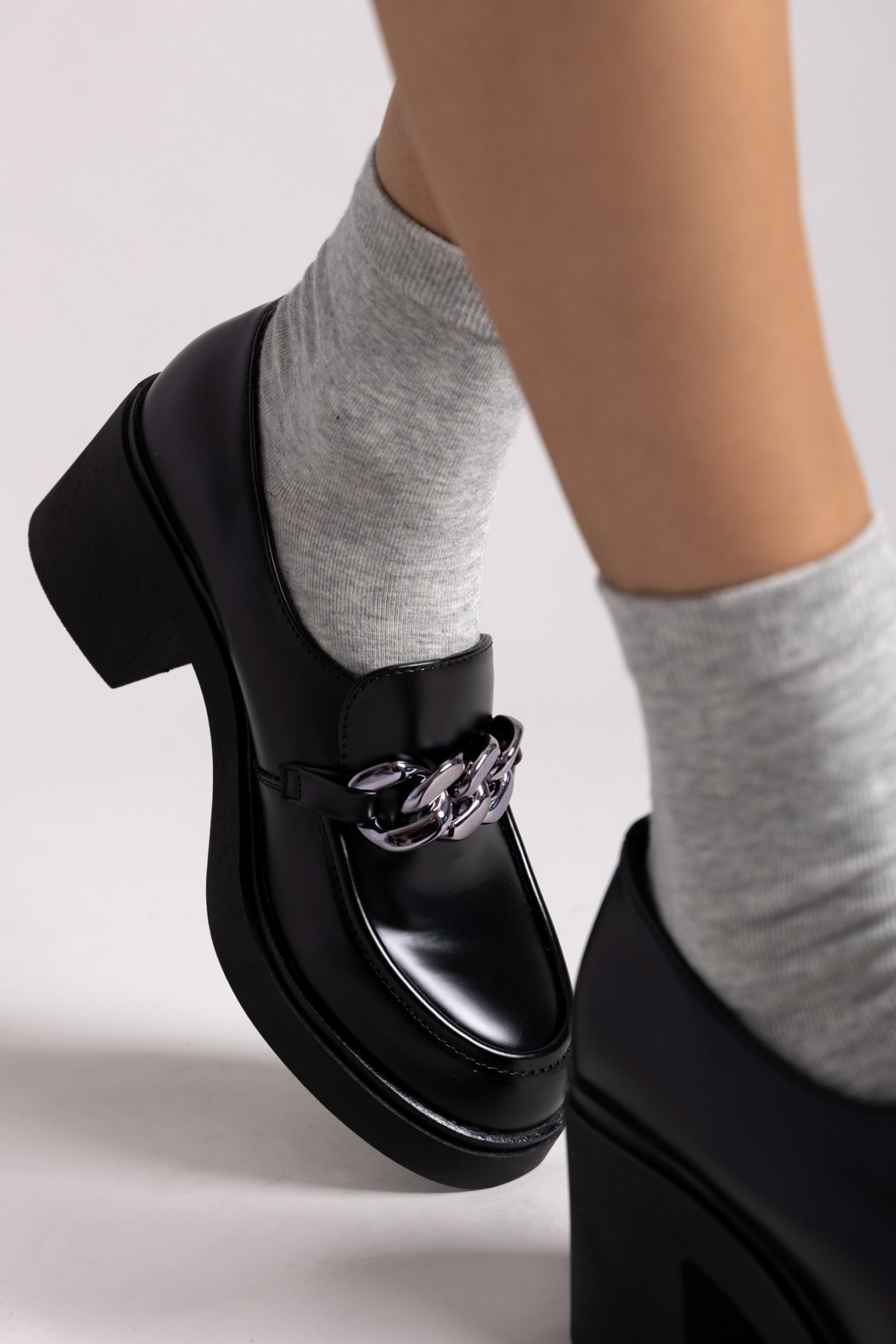 MARAVAL Loafers με τακούνι MARAVAL - Μαύρο