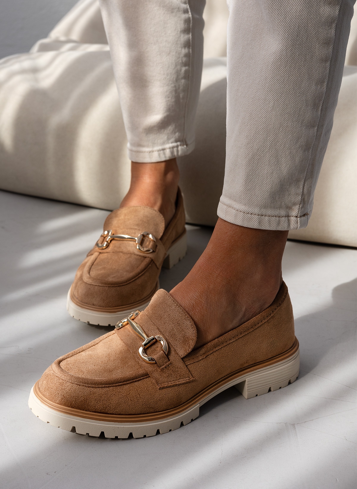 Loafers suede με μεταλλικό σχέδιο - Κάμελ φωτογραφία