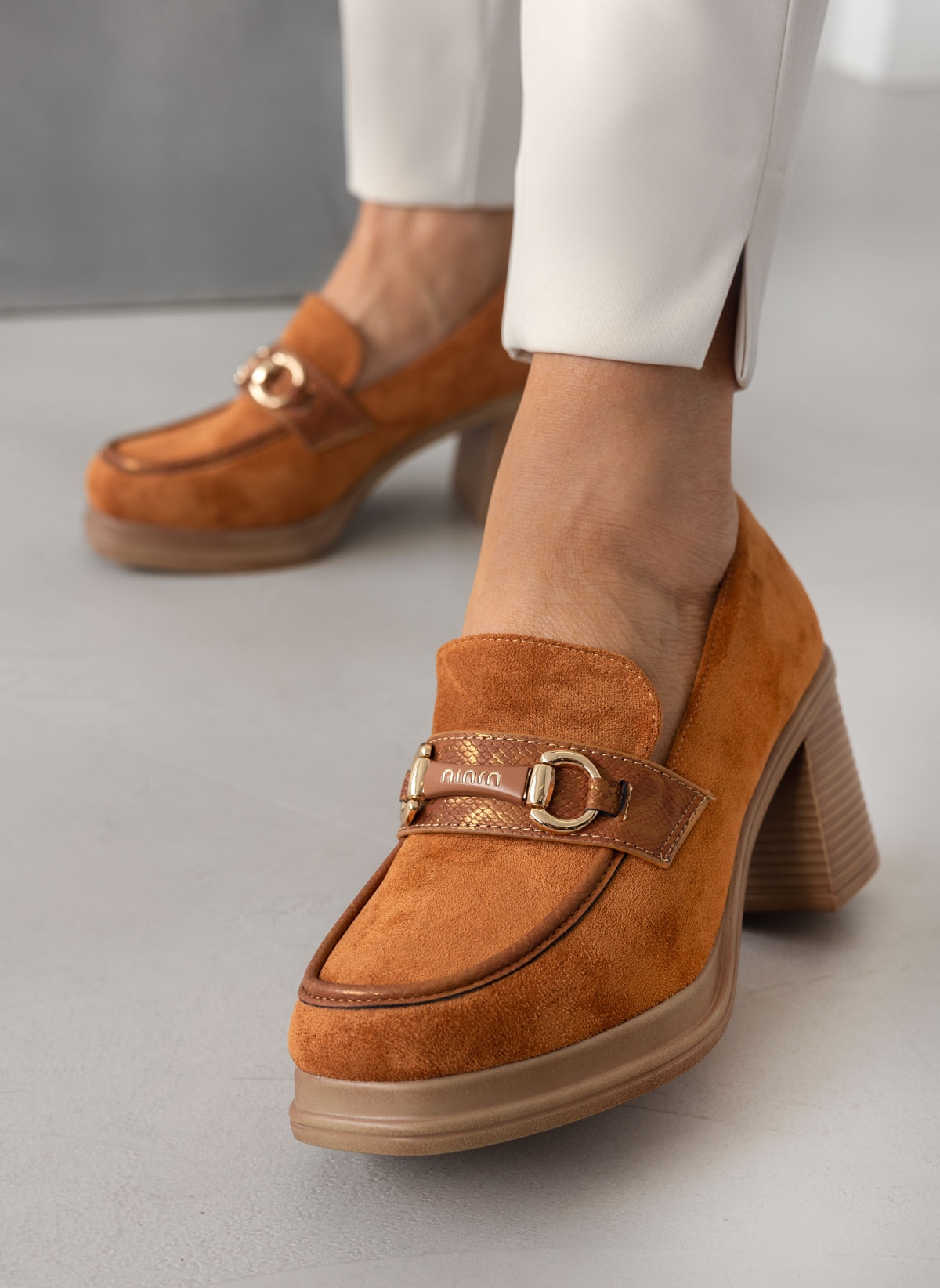 Παπούτσια > Loafers > Suede Loafers suede με τακούνι - Ταμπά Sergio Todzi