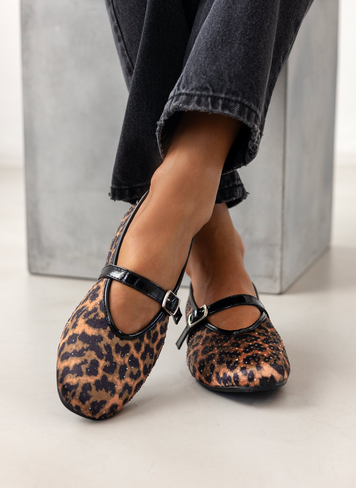 JOIA Μπαλαρίνες σατέν με print και στρας - Leopard