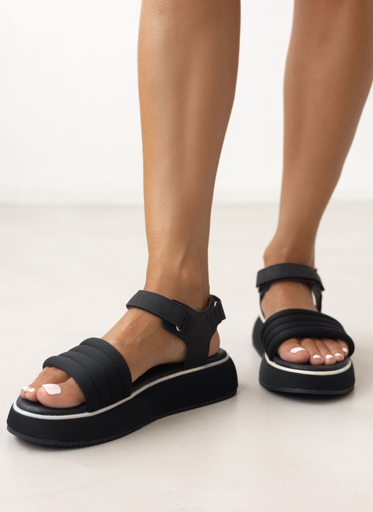 GIOSEPPO Σανδάλια sporty με καπιτονέ φάσα GIOSEPPO - Μαύρο