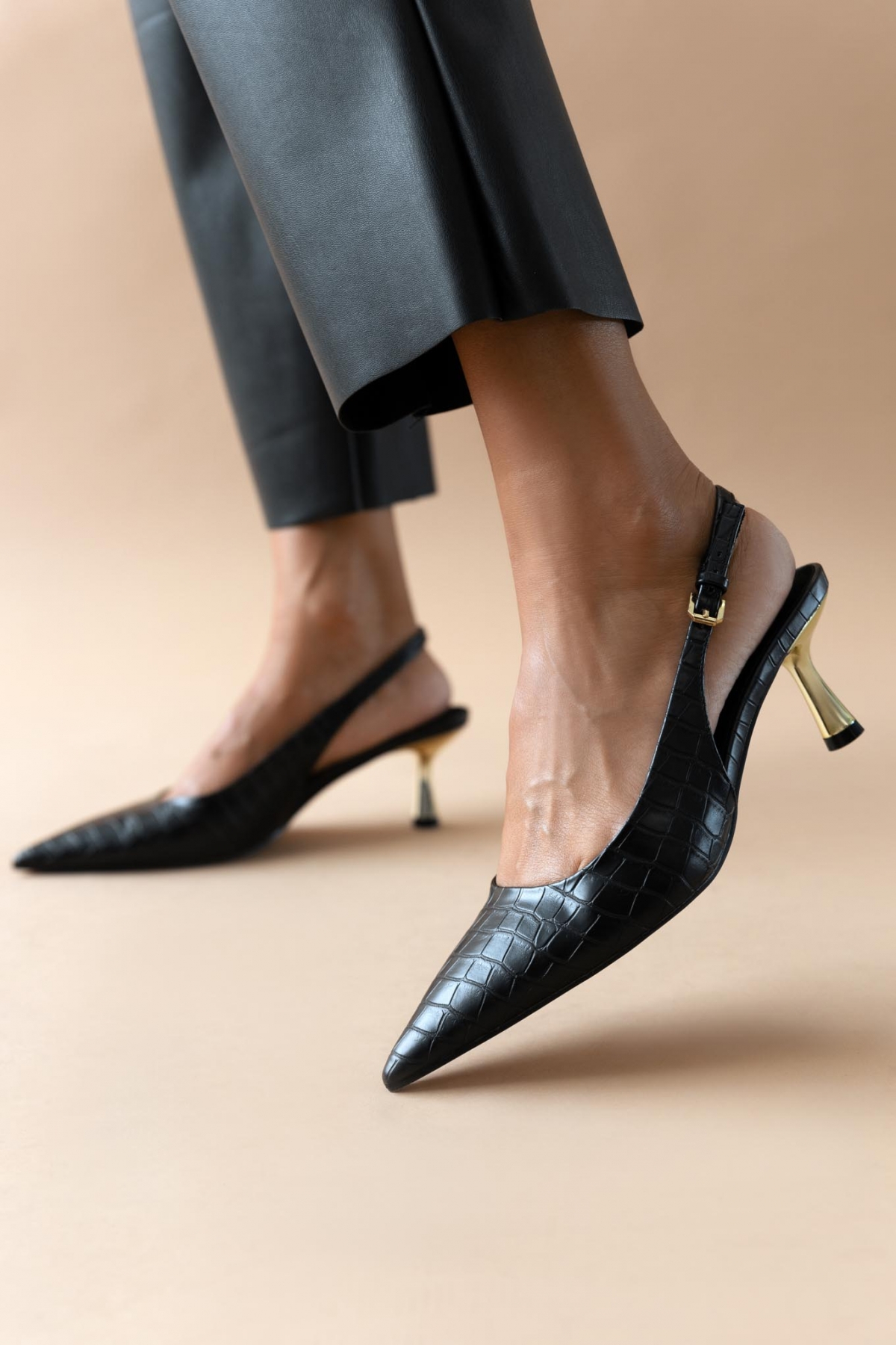 Slingback γόβες με pattern CORINA - Μαύρο φωτογραφία